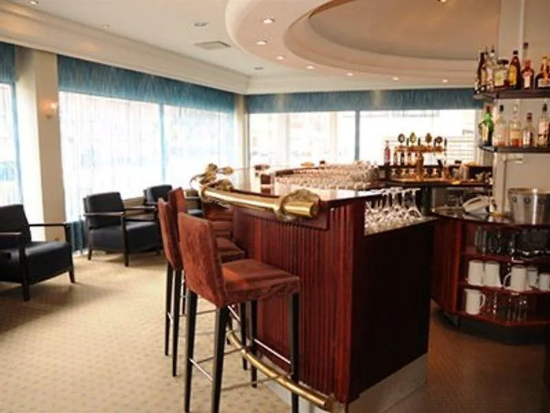 ***  Best Western Plus Airport Hotel Copenhague Dinamarca